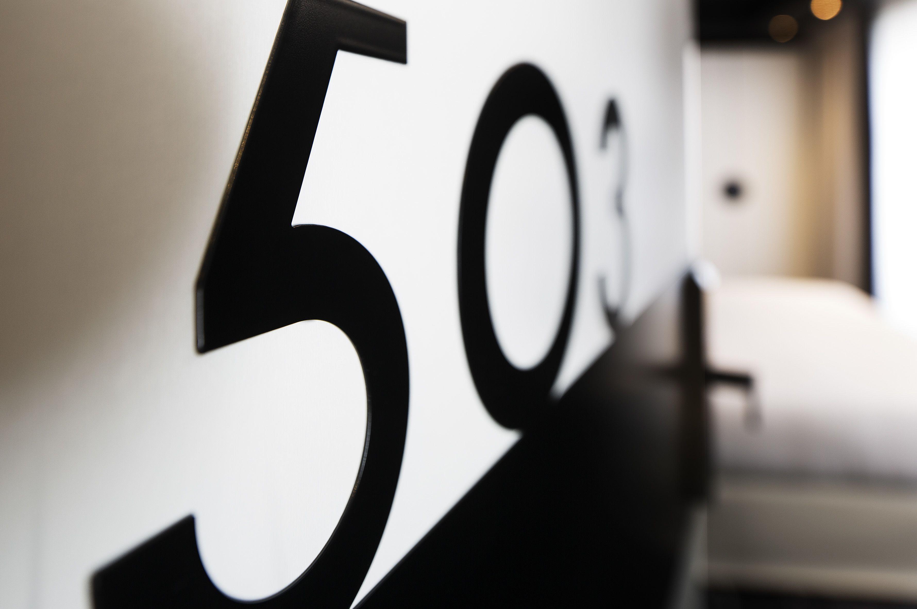 Ekta Champs Elysées Parigi