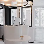 Hotel Ekta Champs Elysees Paris
