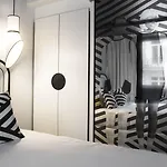 Ekta Champs Elysees Hotel