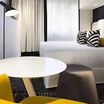Hotel Ekta Champs Elysees Paris