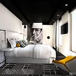 Hotel Ekta Champs Elysees 4*