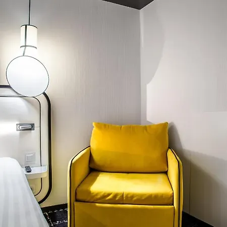 Hotel Ekta Champs Elysées Parigi