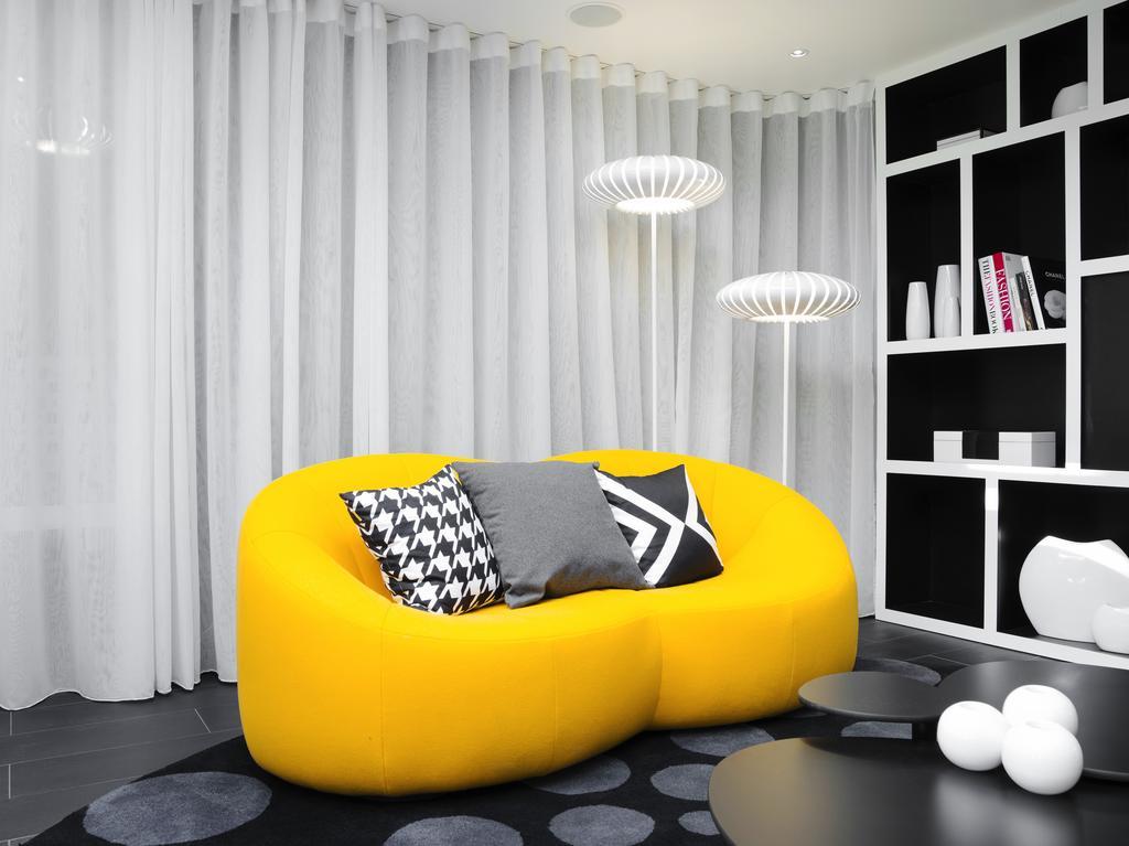 Ekta Champs Elysées Hotel 4*