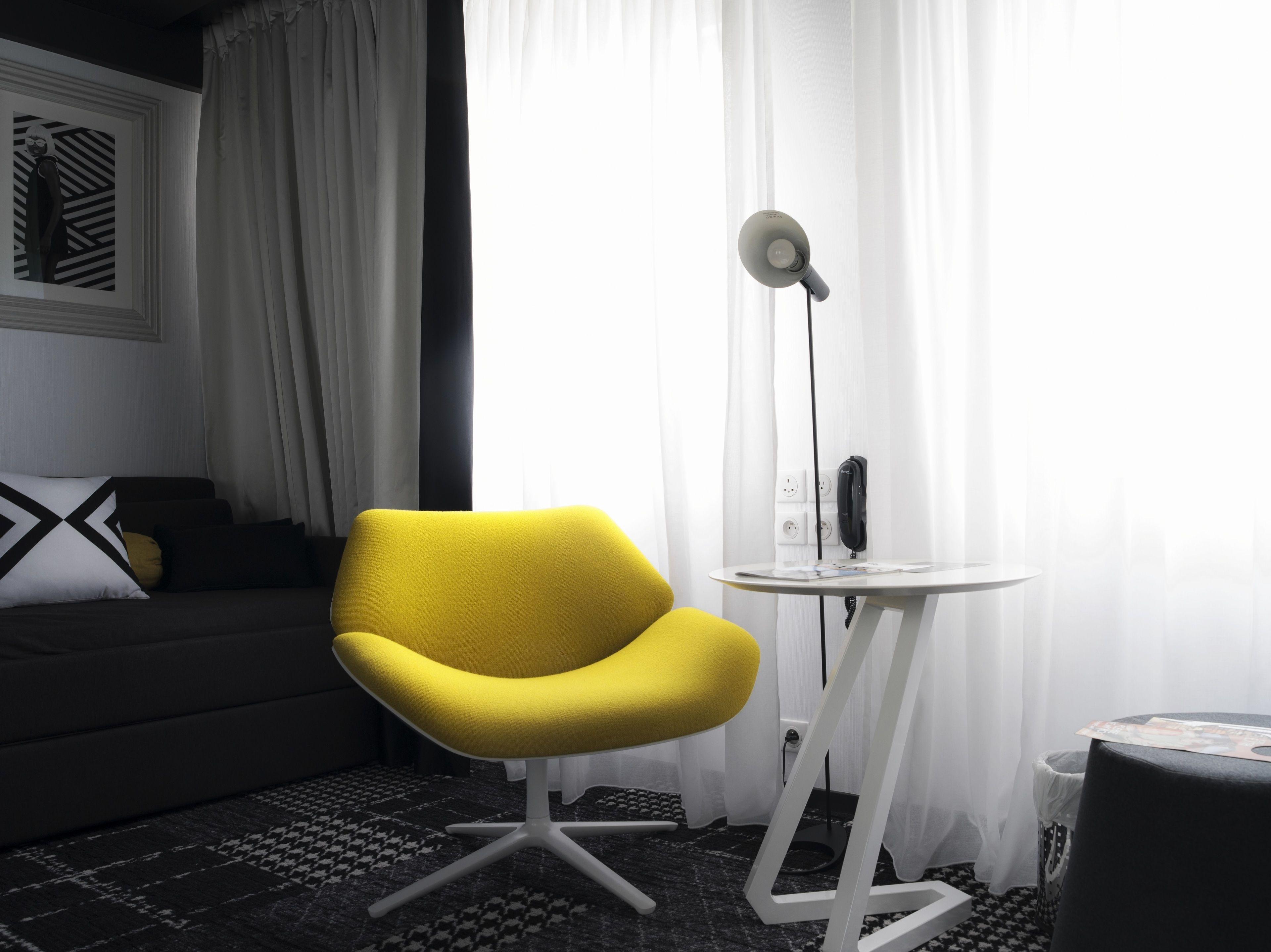 Ekta Champs Elysées Hotel