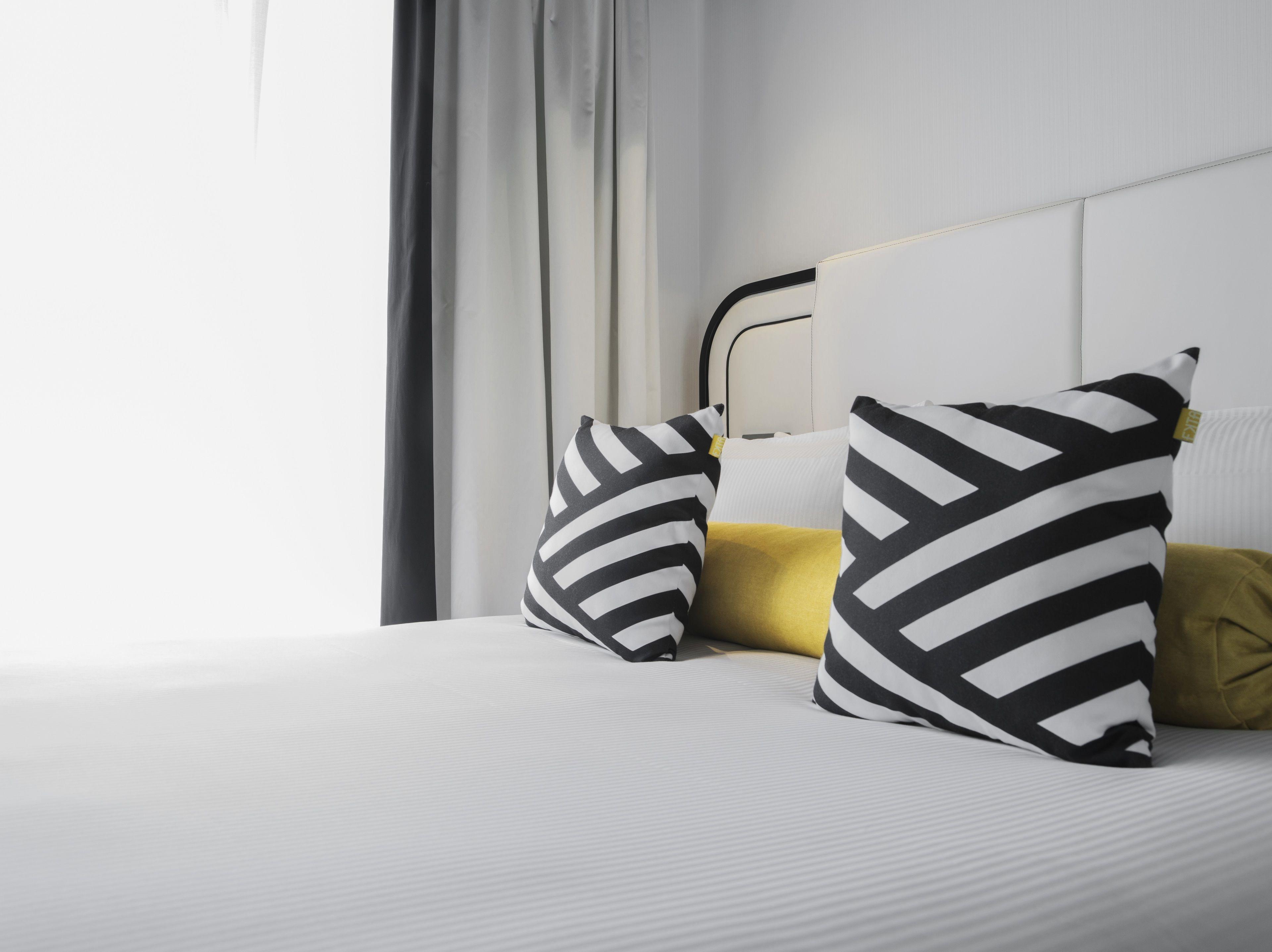 Hotel Ekta Champs Elysees 4*