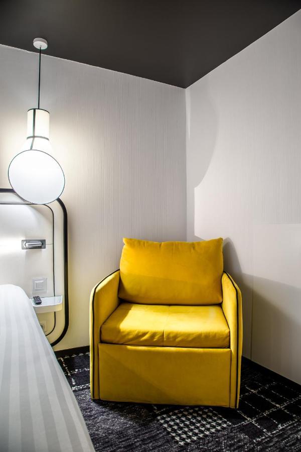 Hotel Ekta Champs Elysées Parigi