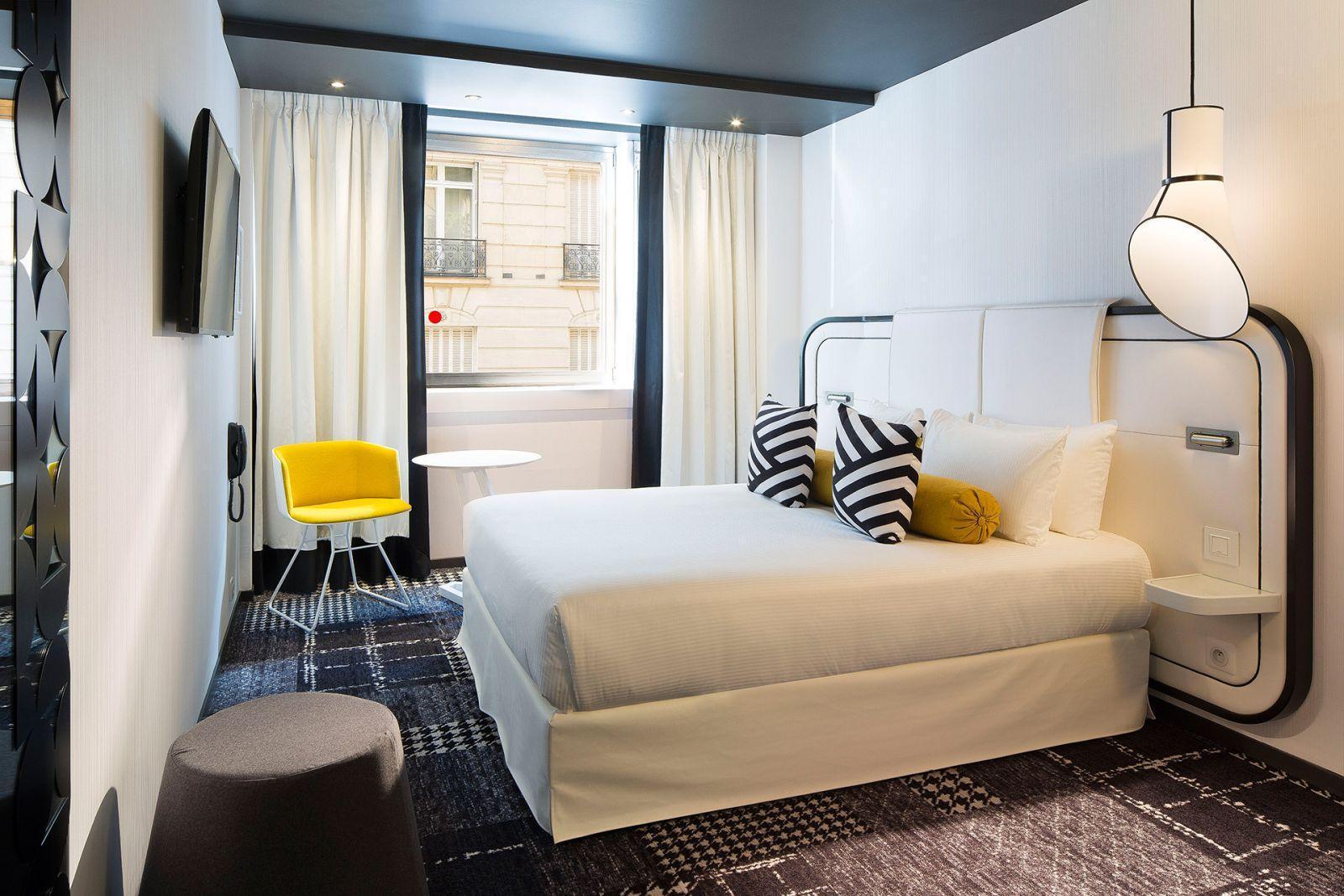 Hotel Ekta Champs Elysées Parigi