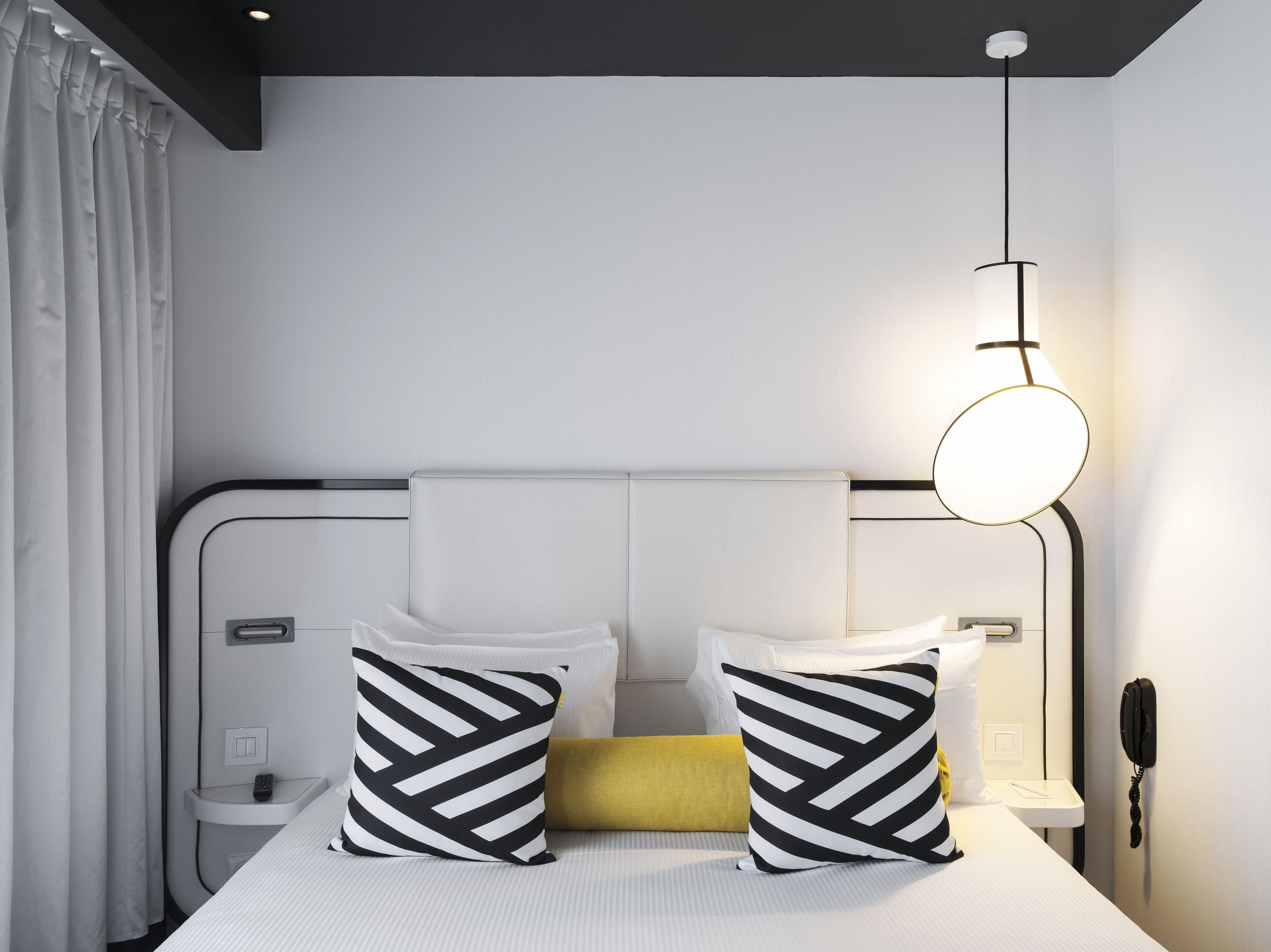 Ekta Champs Elysees Hotel Paris