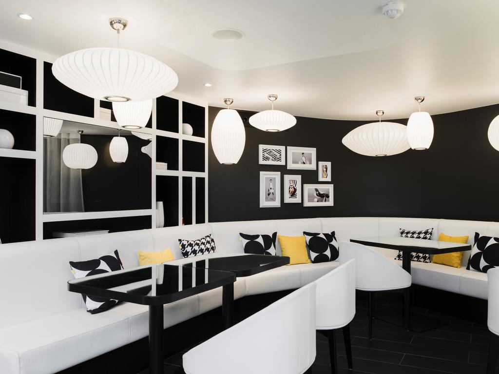 Hotel Ekta Champs Elysees Paris