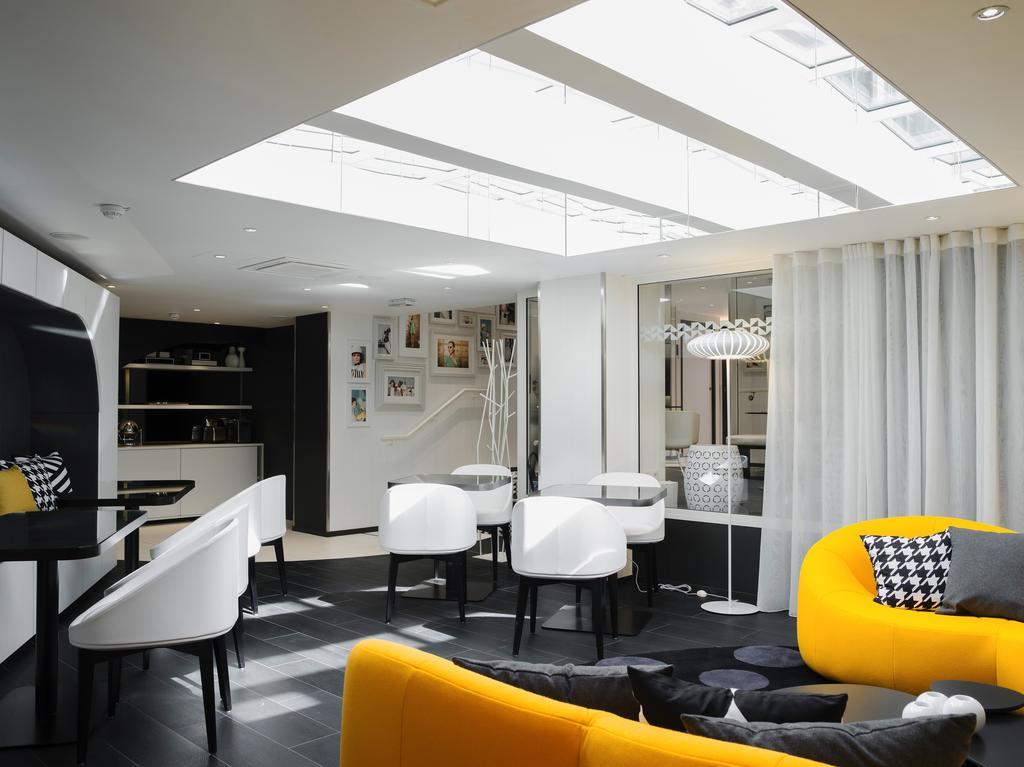 Hotel Ekta Champs Elysées 4*
